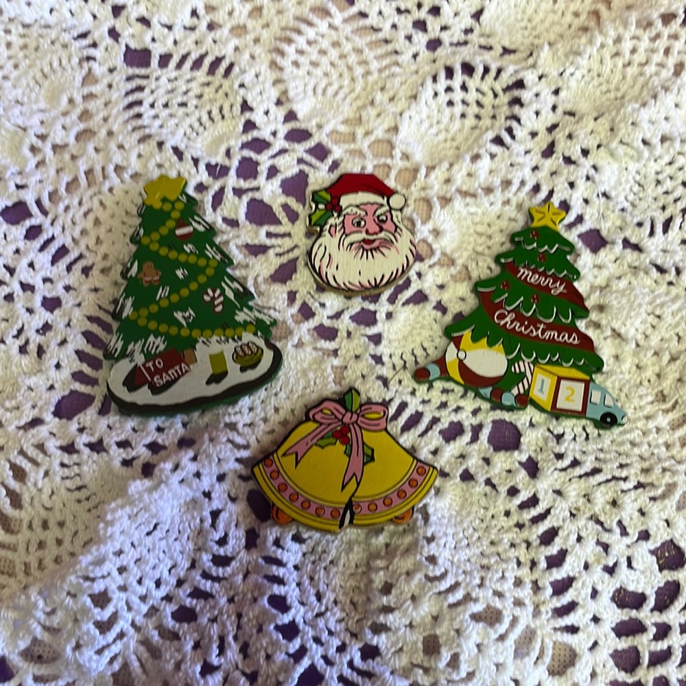 Wooden Magnets Holiday Decor